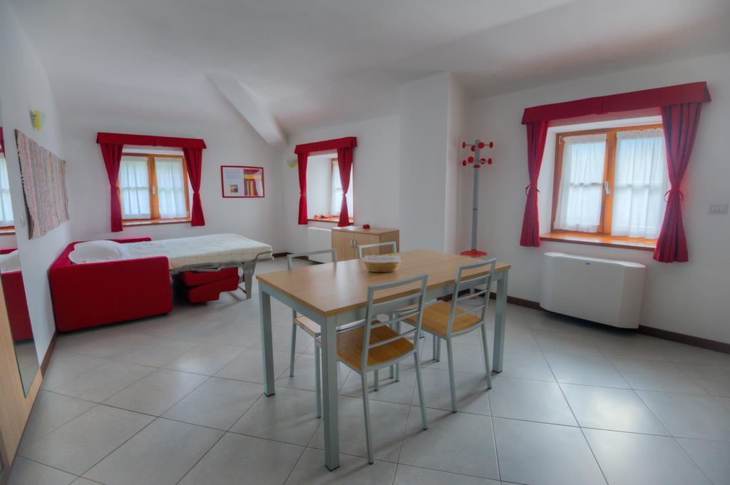 Il Seicento Aparthotel Sernio Luaran gambar