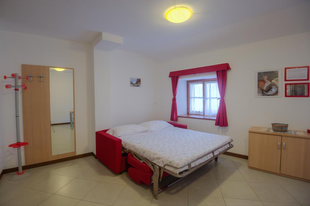 Il Seicento Aparthotel Sernio Luaran gambar