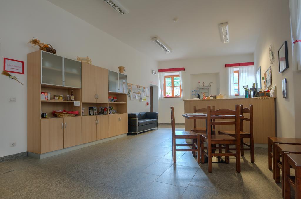 Il Seicento Aparthotel Sernio Luaran gambar