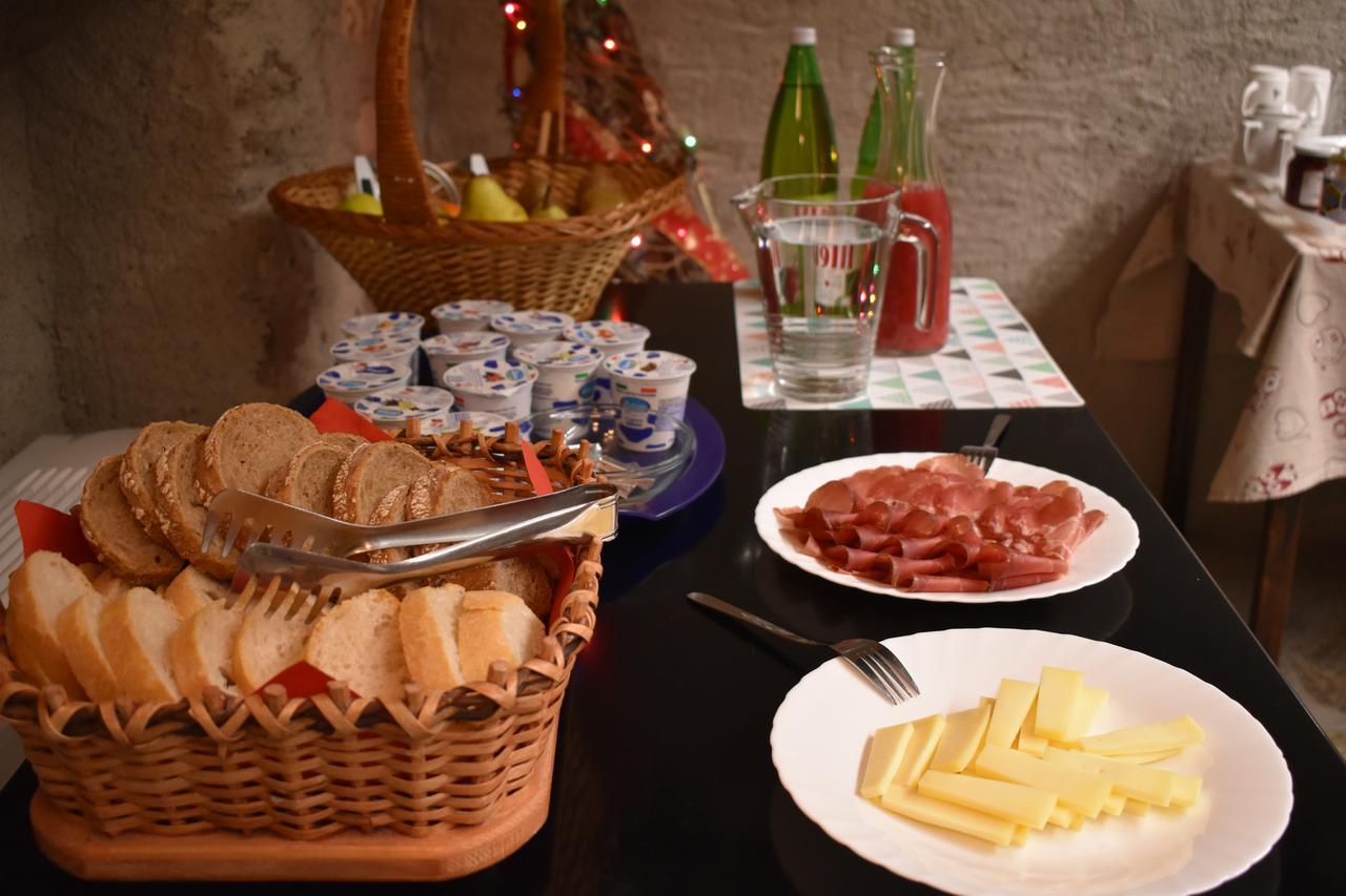 Il Seicento Aparthotel Sernio Luaran gambar