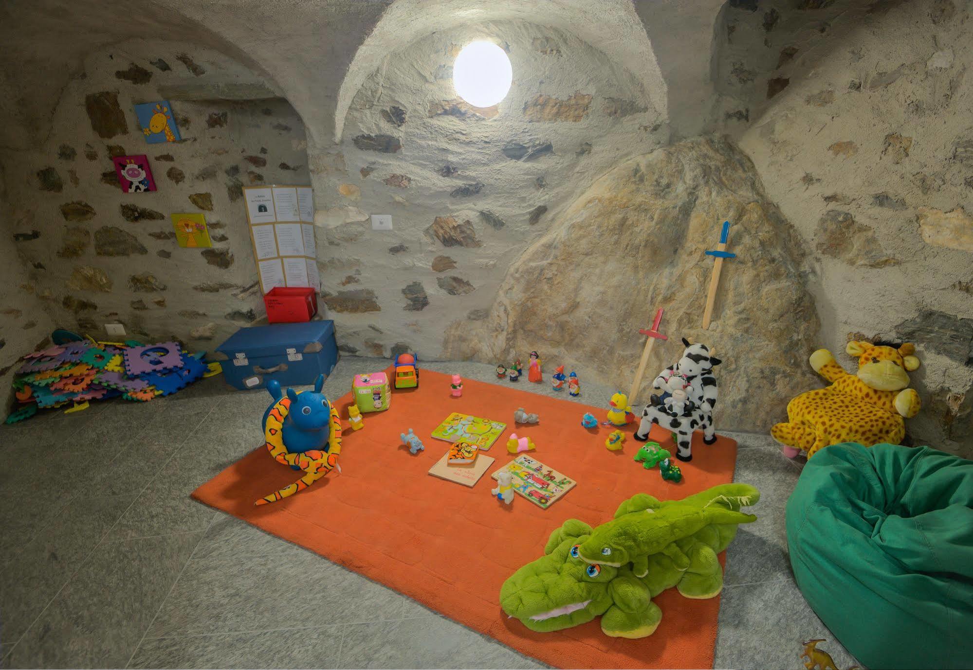 Il Seicento Aparthotel Sernio Luaran gambar